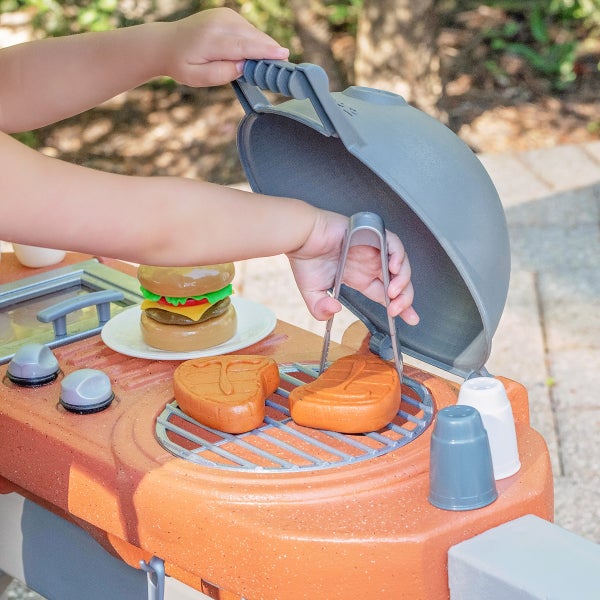 Step2 Grill and Gather Play Center with Canopy