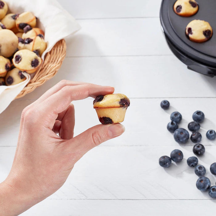 Dash Mini Cupcake Maker, 9 Count