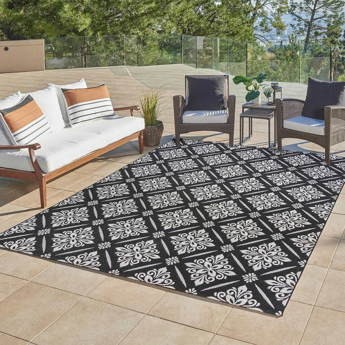 Indoor/Outdoor Rug from Studio by Brown Jordan, Anton