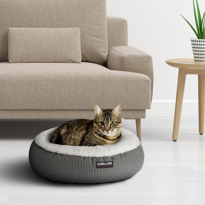 Kirkland Signature 22 Round Hooded Pet Bed