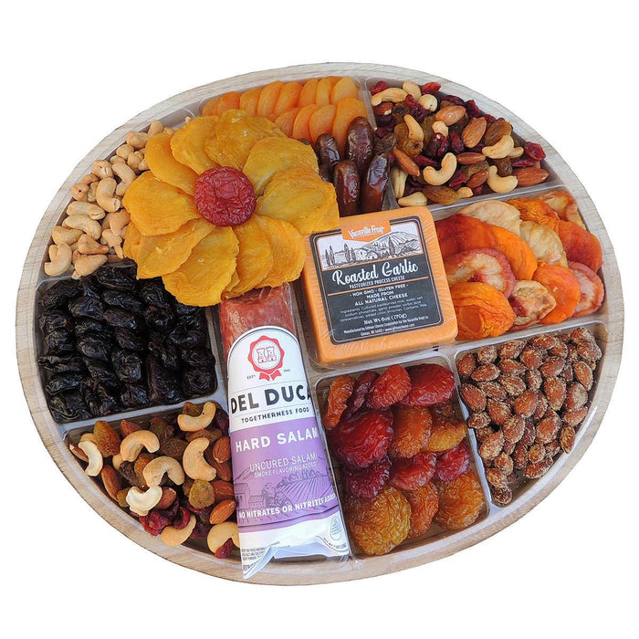Vacaville Fruit Company, 58 oz. Dried Fruit and Nut Basket